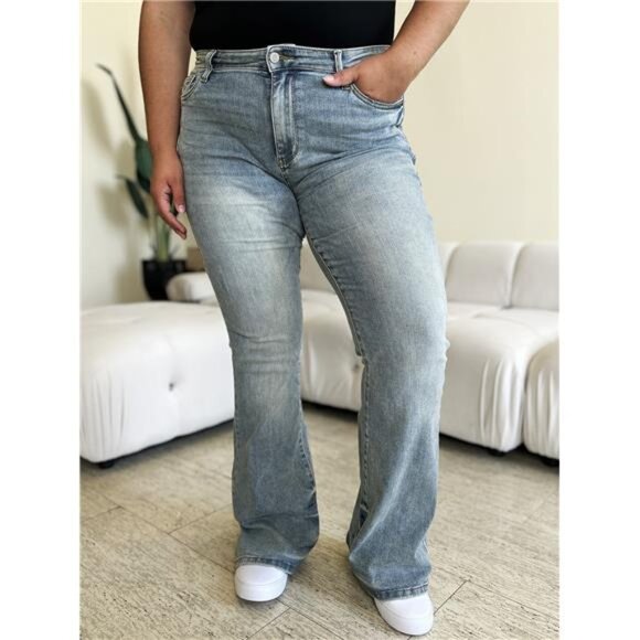 NWT Judy Blue Mid Rise Flare Jeans, Stretchy, Faded Detail, Reg and Plus Sizes - Picture 6 of 9